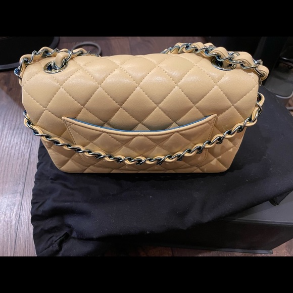 Chanel Classic Flap mini in warm yellow - Picture 3 of 7